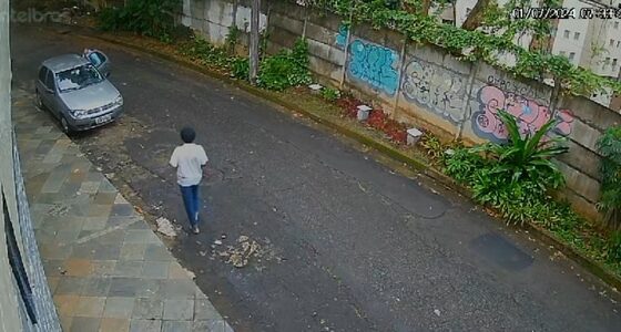Homem é assaltado ao acomodar sua filha no veículo em Salvador
