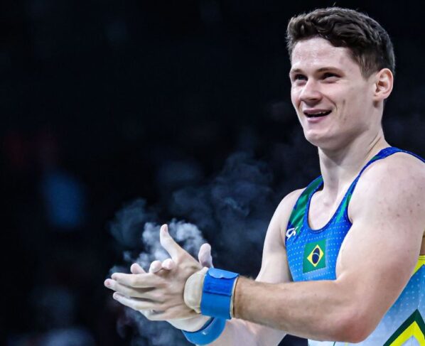 Diogo Soares conquistou a primeira vaga do Time Brasil na final do individual geral masculino da ginástica artística
