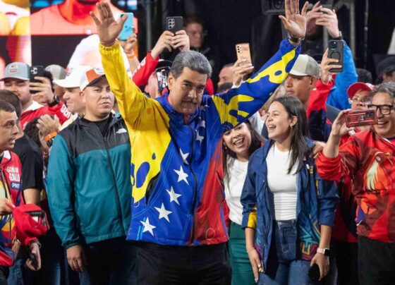 Nicolás Maduro vence as eleições