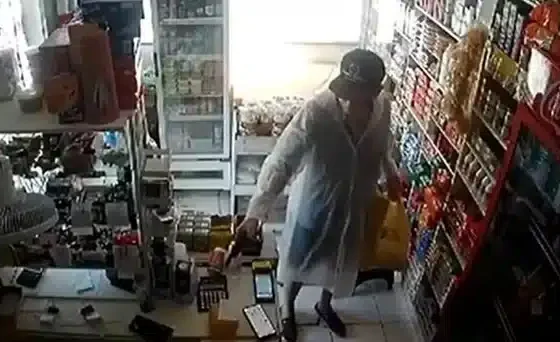 Idoso tenta matar ex-cunhado, invade hospital e atira contra própria cabeça