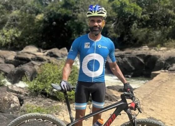 O ciclista treinava para uma competição