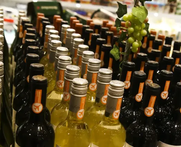 Mesmo sem casos na Bahia, Sesab adota medidas sobre intoxicação por metanol em bebidas