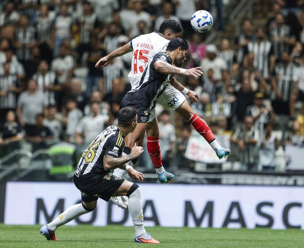 Bahia perde para o Atlético-MG com direito a 'lei do ex' e 'gol 500' de ...