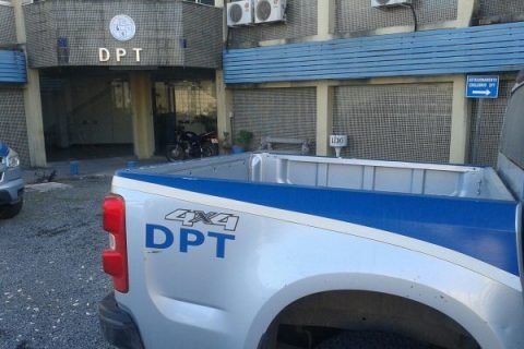Corpo com marcas de tortura é encontrado às magens de rio em São Félix