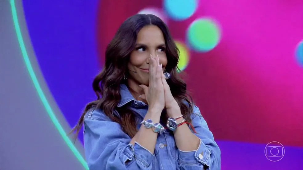 Taróloga que previu fim do casamento de Ivete aponta novo amor para a cantora em 2026: “uma mulher”