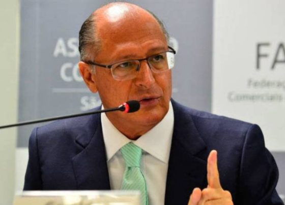 Alckmin cobra investigação e punição em caso do Banco Master