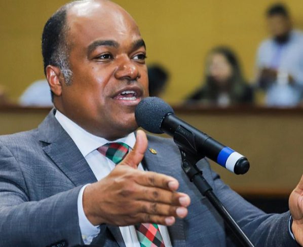 Deputado Samuel Júnior (Republicanos). Foto: Divulgação/Agência ALBA