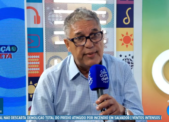 Deputado Rosemberg Pinto durante entrevista ao programa Ligação Direta