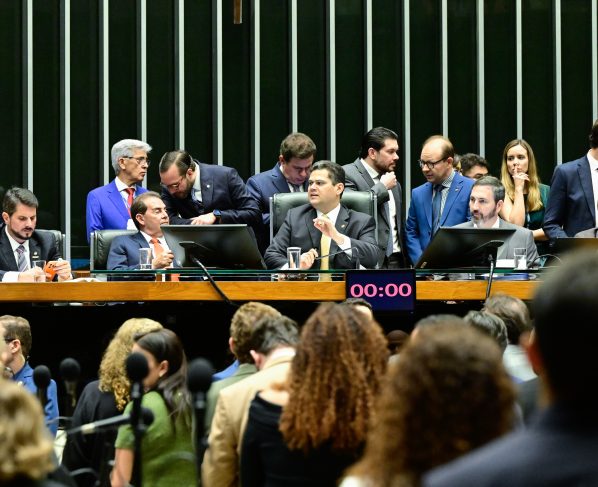Plenário da Câmara durante sessão conjunta. Foto: Geraldo Magela/Agência Senado