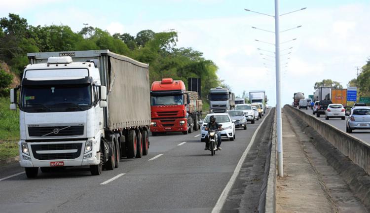 Feriado de Tiradentes deve levar mais de 600 mil veículos às rodovias da Bahia