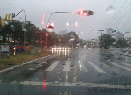 Inmet alerta para chuva forte em Salvador e outras regiões da Bahia