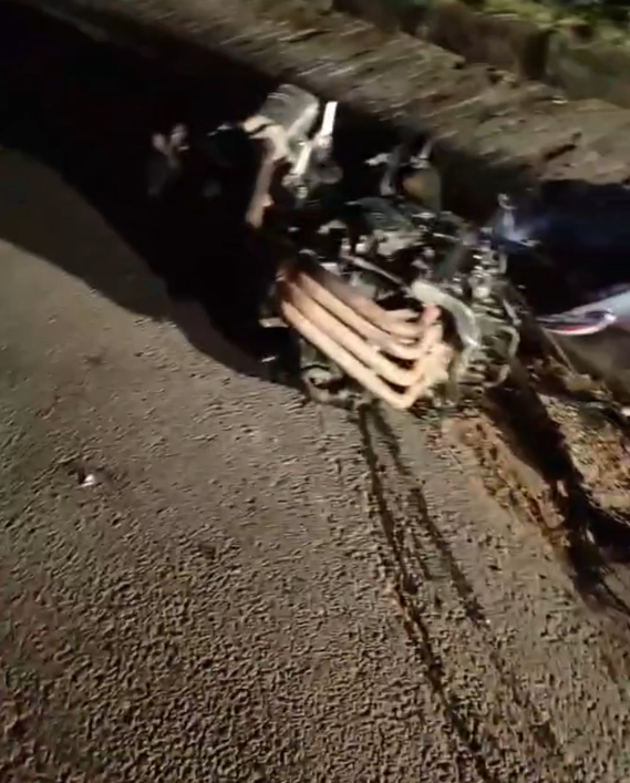 Motociclista morre em colisão com carreta na BR-101