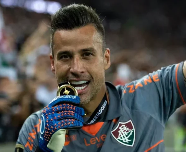 Se liderança é critério, Fábio tem que estar na lista final de Ancelotti para Copa do Mundo