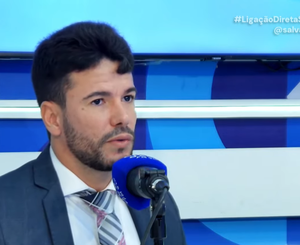 Advogado Michel Torres no programa Ligação Direta Imagem: YouTube/Salvador FM