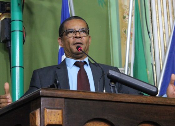 Vereador aponta contaminação em São Tomé de Paripe e cobra solução para reabertura de terminal