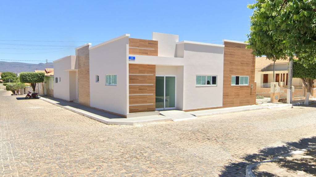 Prefeitura de Candiba. Imagem: Google Street View/Reprodução