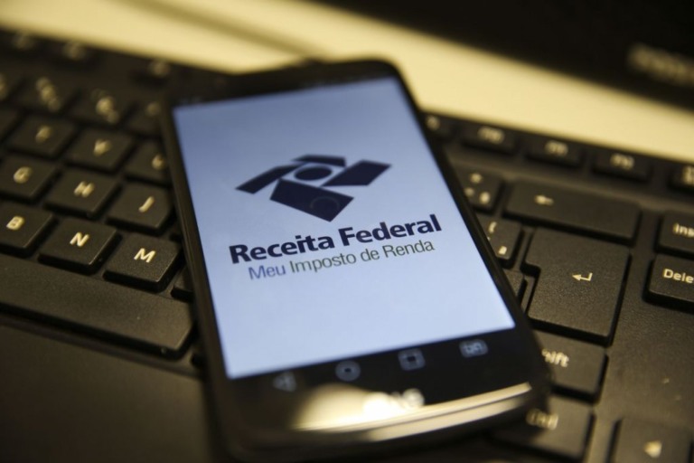 Mais de 400 mil baianos receberão restituição do Imposto de Renda em maio