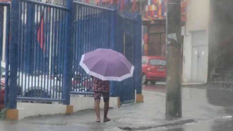 Mau tempo em Salvador altera funcionamento de serviços em Salvador; confira panorama