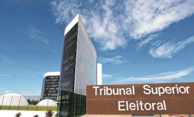 TSE cria comissão para acompanhar uso de inteligência artificial nas eleições