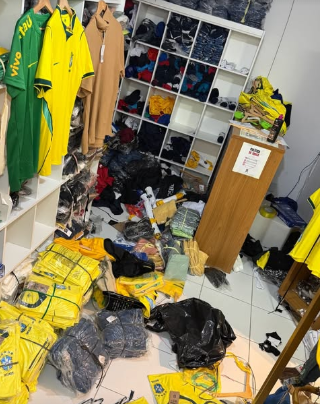 Criminosos arrombam e furtam loja em Vilas do Atlântico