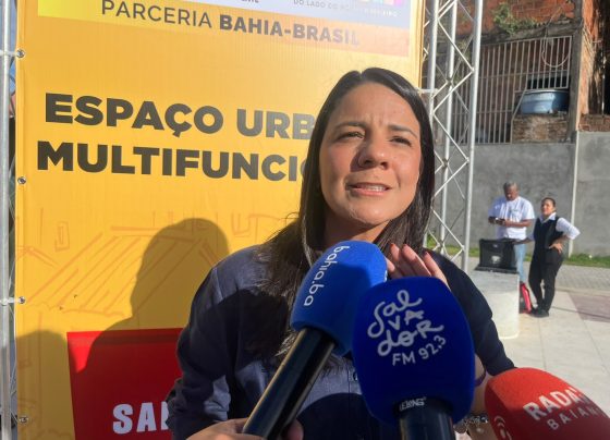 ”Quem faz mais por Salvador é o governo do Estado”, destaca secretária de Educação