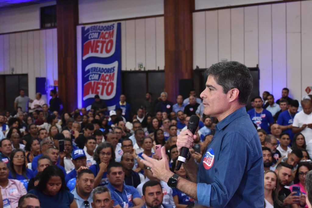 ACM Neto em evento com vereadores. Foto: Divulgação