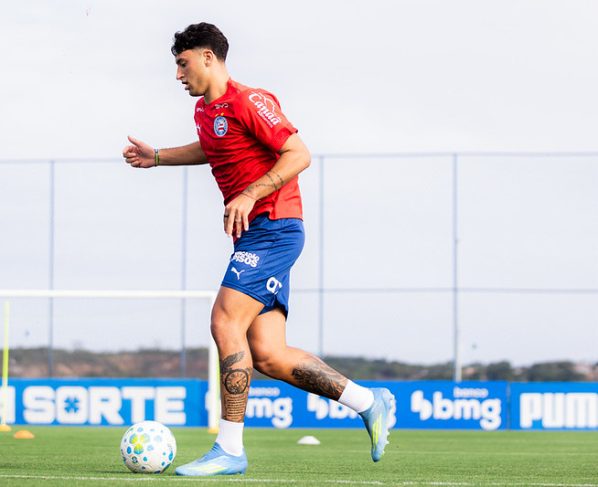 Alejo Véliz em treino do Bahia