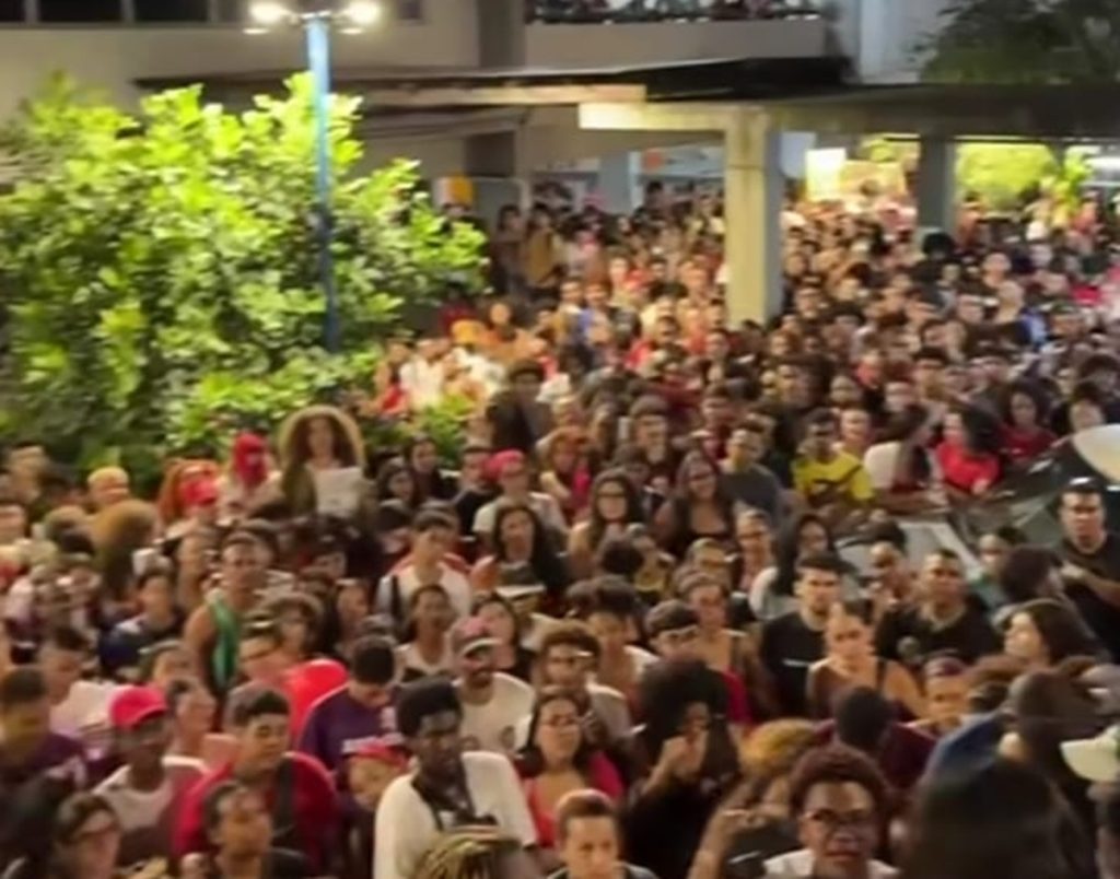 Imagem: Reprodução @uneoficial