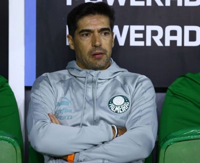 Abel Ferreira, do Palmeiras, é suspenso por dois jogos após