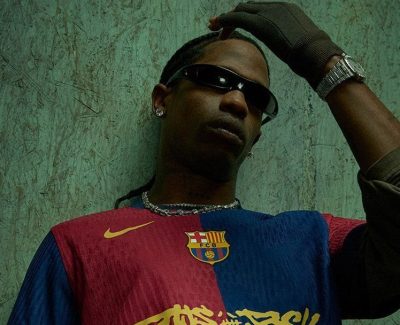 Camisa do Barcelona com Travis Scott esgota em uma hora