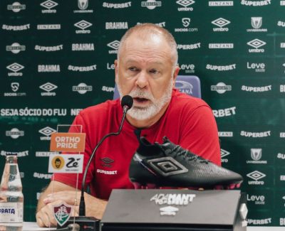 Mano analisa falha e comenta discussão com torcedor em derrota