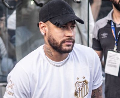 Neymar reage a carta aberta de criança com pedido para