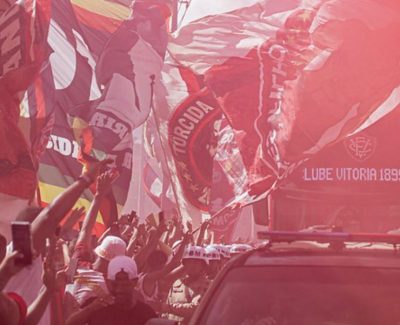 Vitória consegue liberação e convoca torcedores para 'corredor rubro-negro' antes